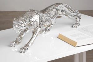 Skulptur Gepard, silberfarben, antikfinish, von Gilde, 80x20cm 3