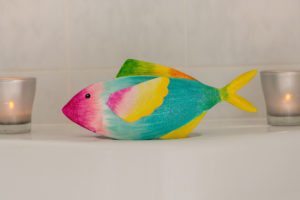 Fische Größe M, freistehend, verschiedene Farben, 30cm x 13cm, Handarbeit, von Kunstgewerbe Pape 11